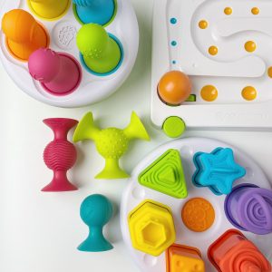 zestaw edukacyjno sensoryczny dla dzieci Bobo i Fat Brain Toys