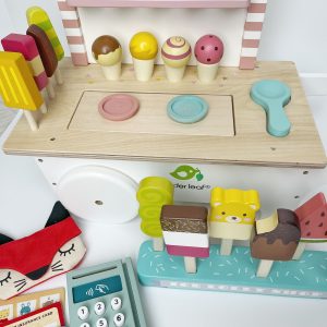 mini sklepik z lodami na patyku – zabawki do wypożyczenia