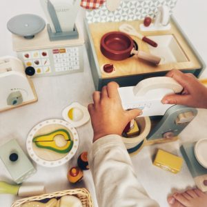 zestaw kuchenny dla dzieci do zabawy w gotowanie